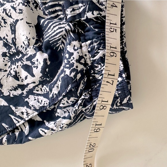 Men's Columbia PFG 5" Inseam Elastic Swim Trunks Blue White Floral Hawaiian XXL - Picture 3 of 11